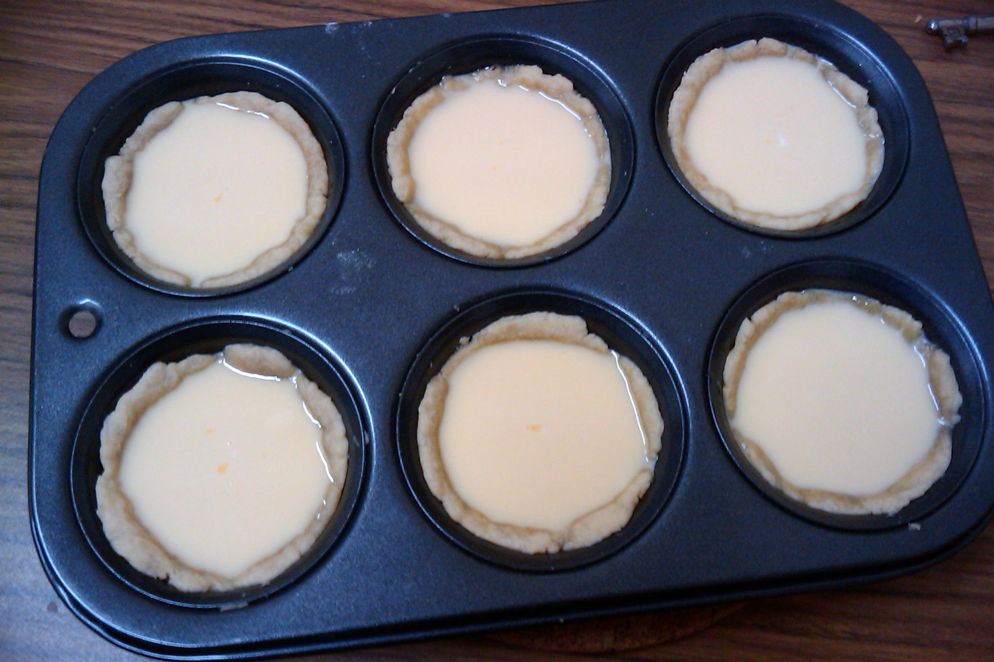 Egg custard in muffin cup