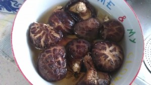 Shiitake mushrooms soaked in water